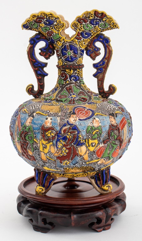 JAPANESE SATSUMA MORIAGE ENAMEL URN