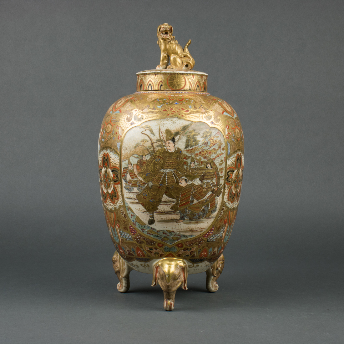 JAPANESE SATSUMA 'SAMURAI' LIDDED