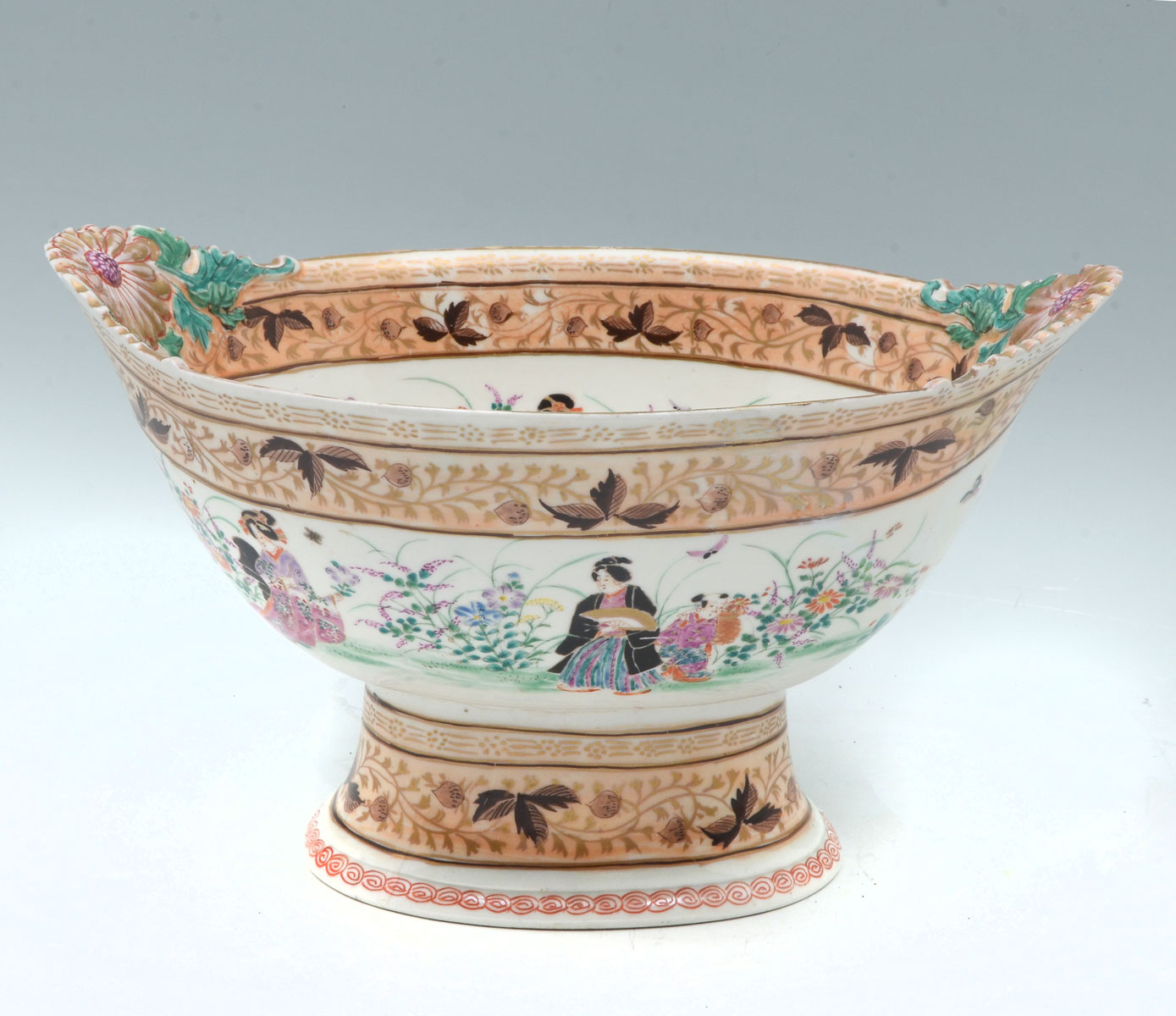 JAPANESE SIGNED PEDESTAL BOWL: Oval