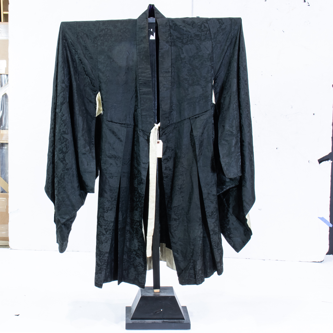 JAPANESE SILK KIMONO Japanese