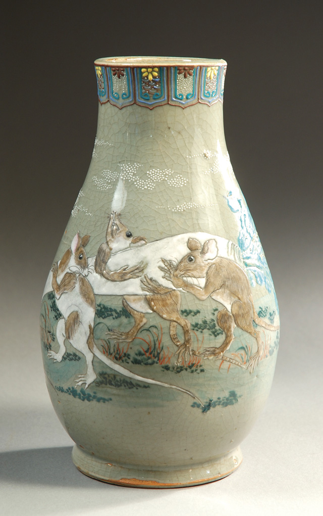JAPANESE STONEWARE POTTERY VASE