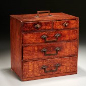 JAPANESE TABLETOP CHEST, EX-WI