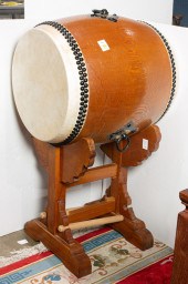 JAPANESE TAIKO DRUM OF WOOD AN