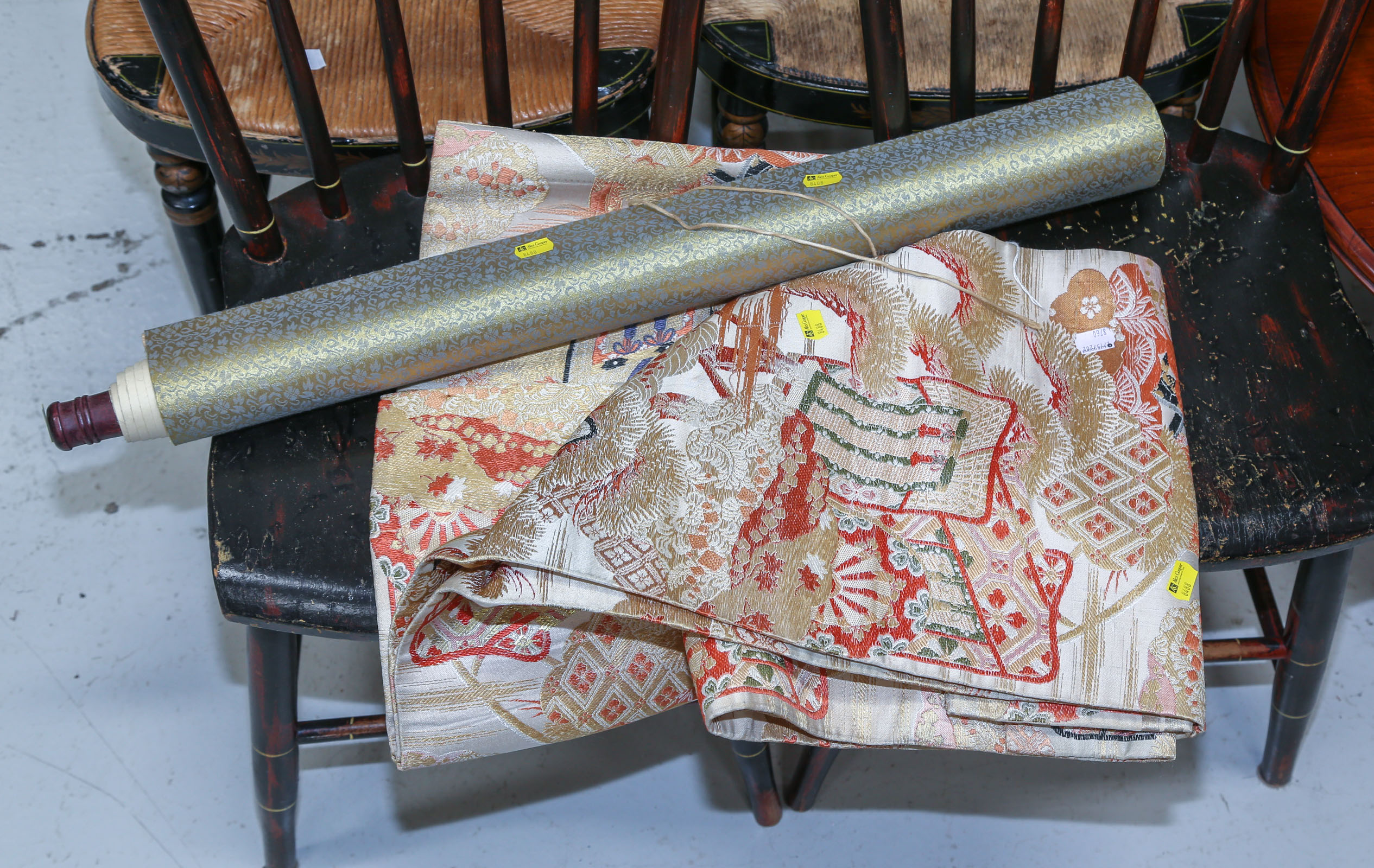 JAPANESE TEXTILE & CHINESE SCROLL