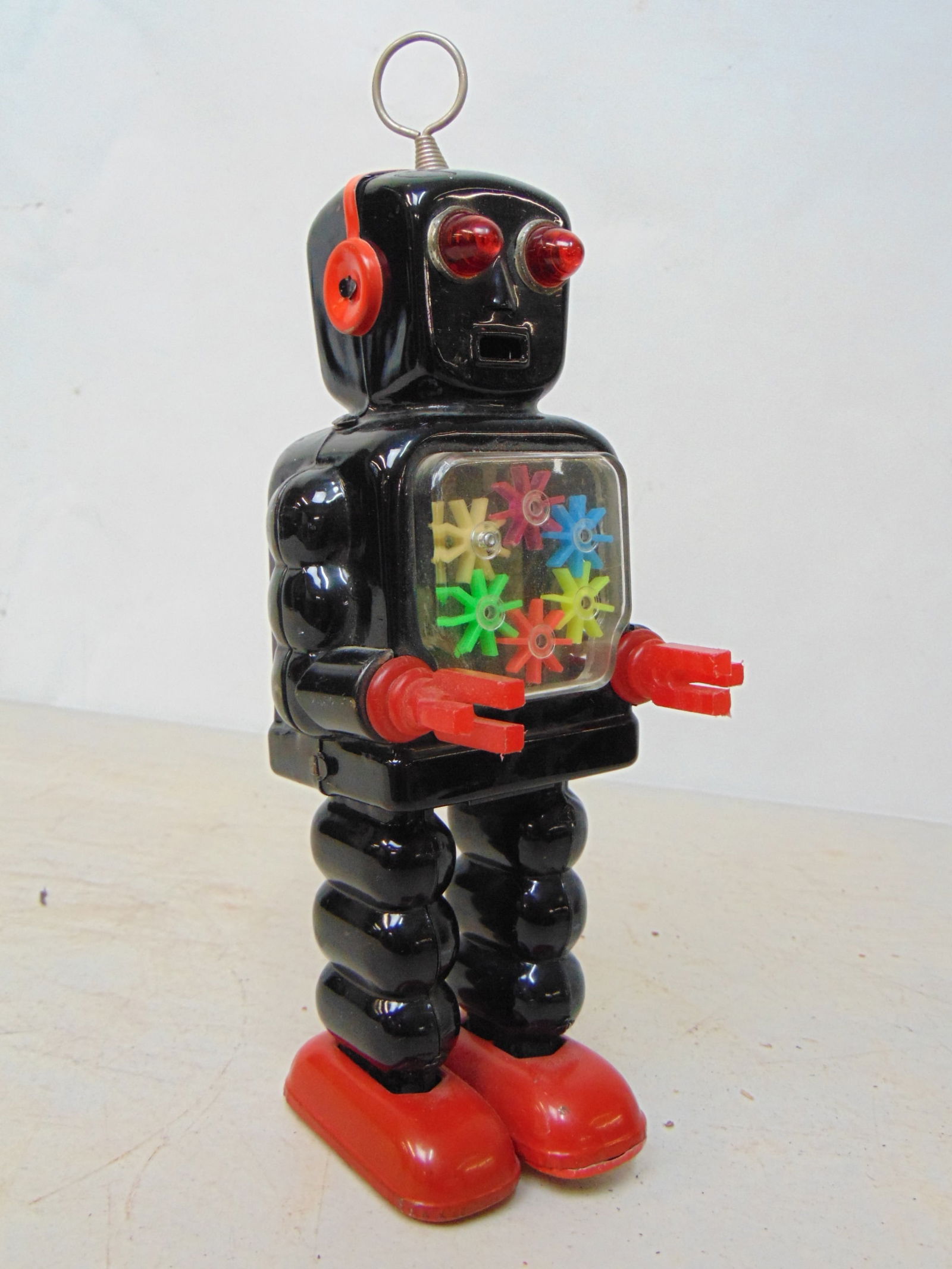 JAPANESE TOY ROBOT, WIND UP ACTION,