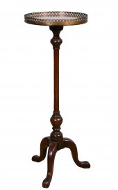 JB Van Sciver Queen Anne style