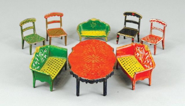 J&E STEVENS FURNITURE GROUPING Cast