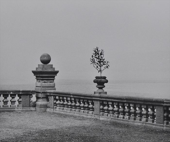 JEAN KALLINA (b. 1956): LAKE COMO