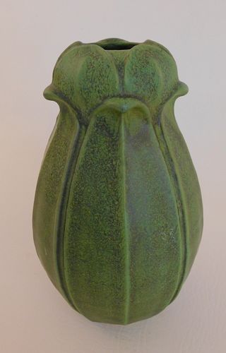JEMERICK POTTERY LEAF VASEVintage