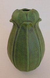 JEMERICK POTTERY LEAF VASEVint