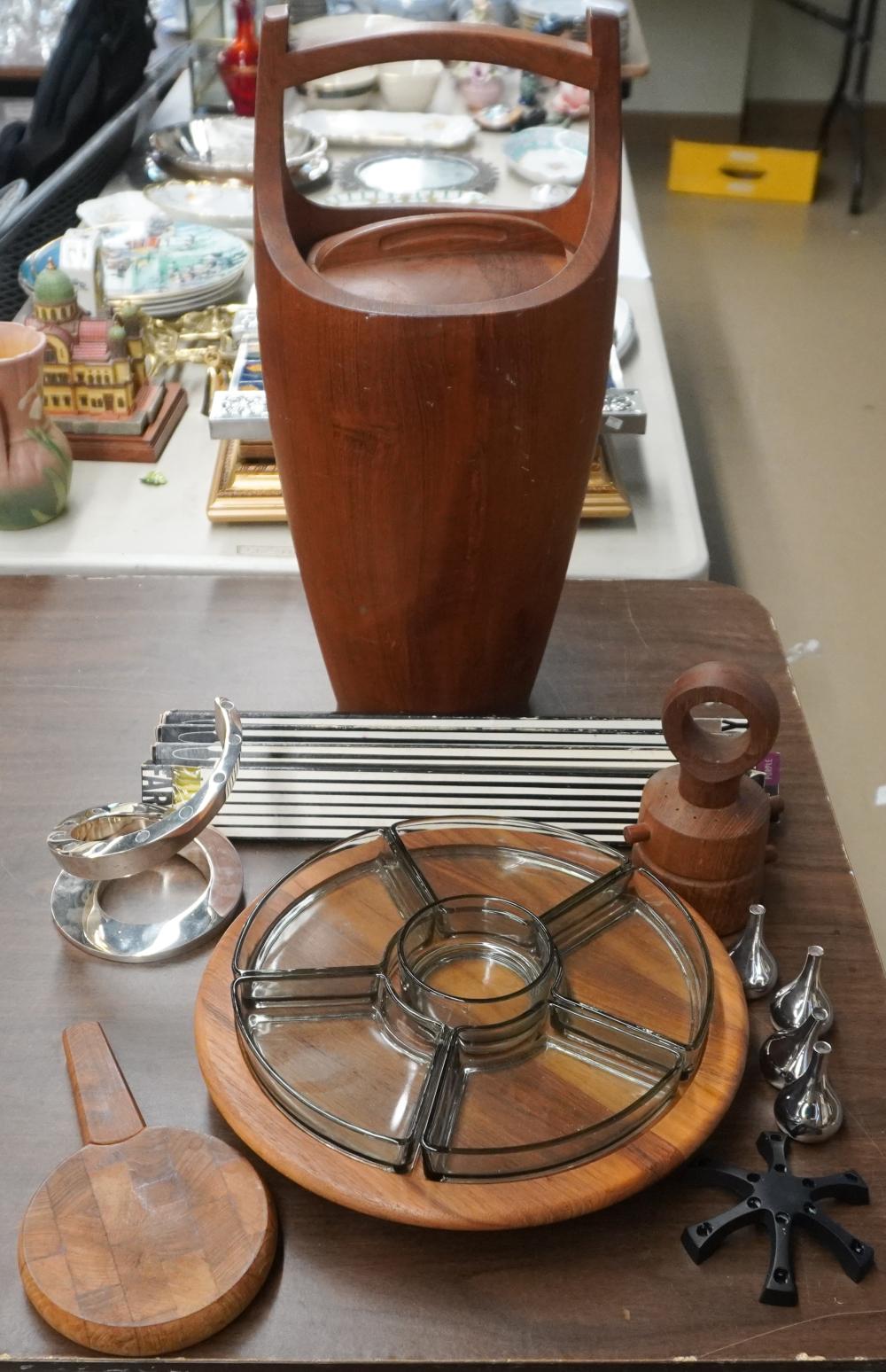 JENS QUISTGAARD FOR DANSK TEAK