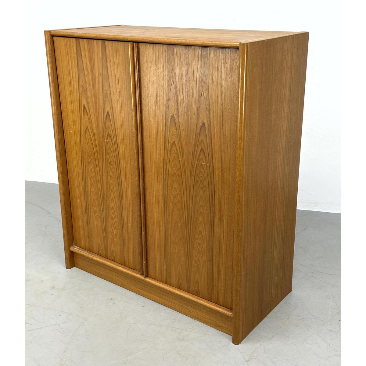 JESPER International Danish Teak