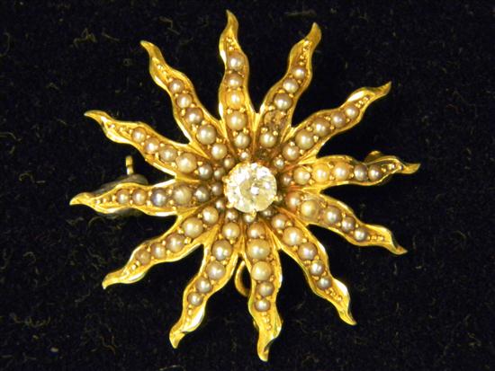 JEWELRY: 14 karat yellow gold