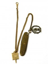 JEWELRY: 14 karat yellow gold
