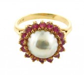 JEWELRY: 14K PEARL AND RUBY RI