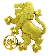 JEWELRY: 14K STAMPED LION OF J