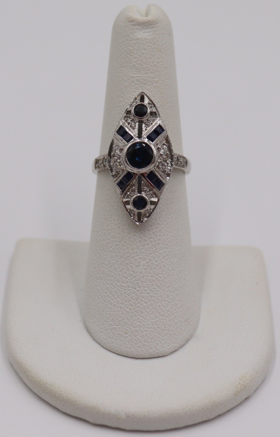 JEWELRY. 14KT GOLD, DIAMOND AND
