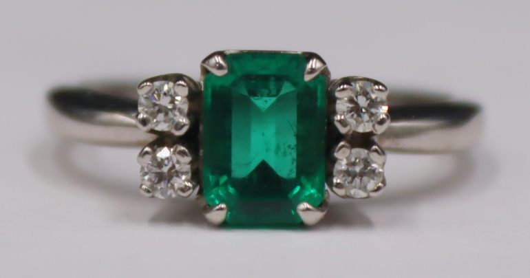 JEWELRY. 14KT GOLD, EMERALD, AND