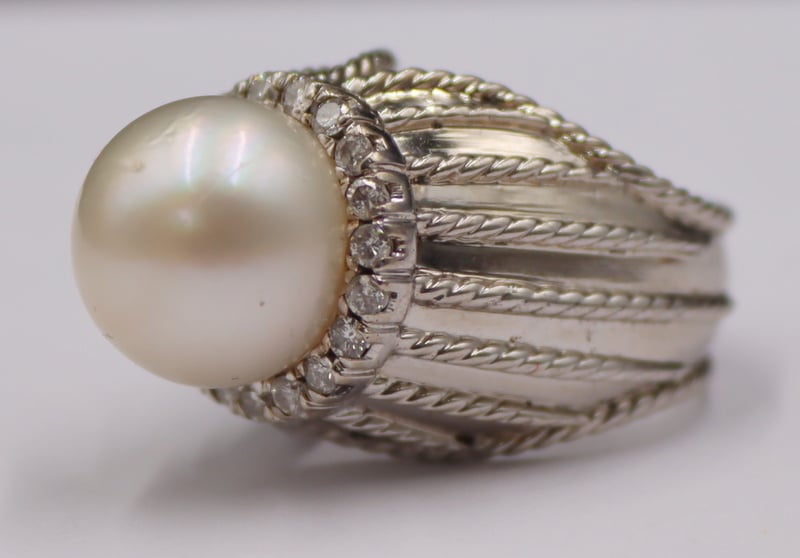 JEWELRY. 14KT GOLD, PEARL AND