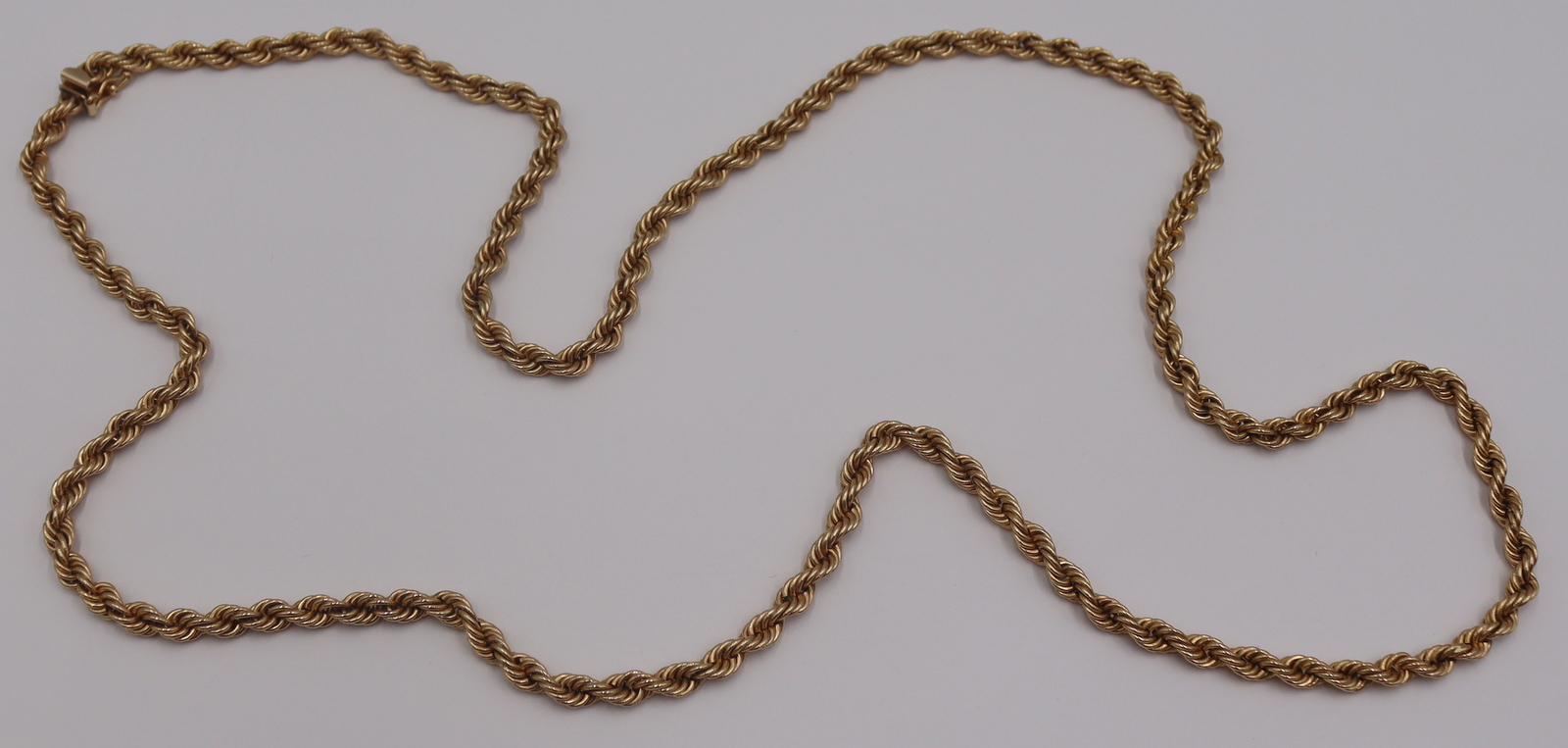 JEWELRY. 14KT GOLD ROPE TWIST CHAIN