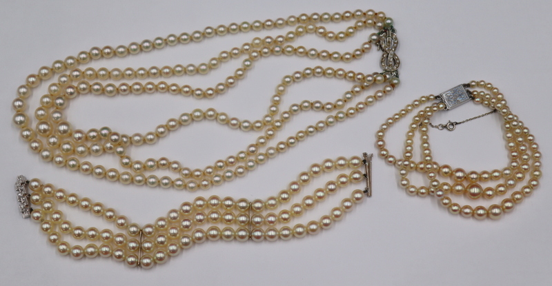 JEWELRY. 18KT GOLD AND PEARL