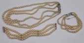 JEWELRY. 18KT GOLD AND PEARL J