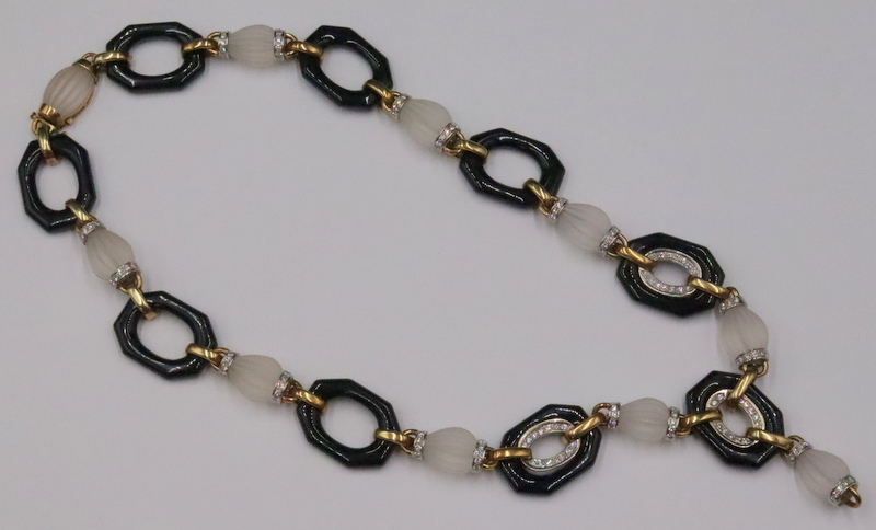 JEWELRY. 18KT GOLD DIAMOND ONYX AND