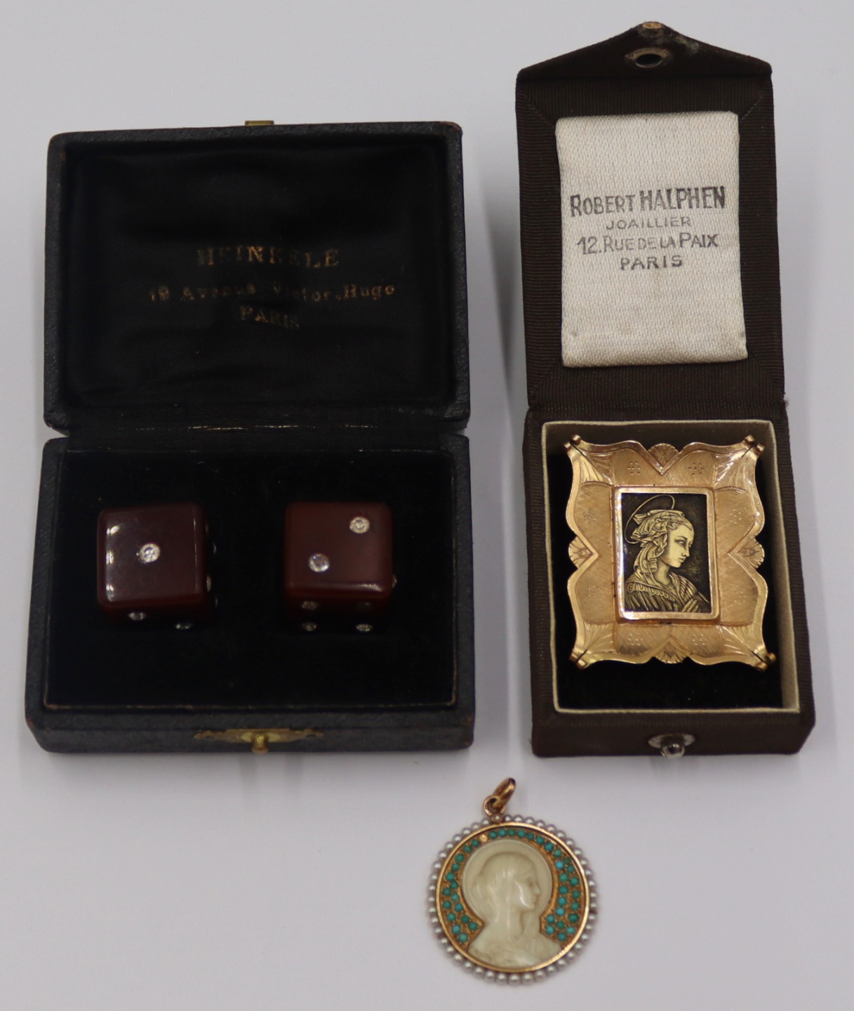 JEWELRY. (2) GOLD RELIGIOUS OBJECTS