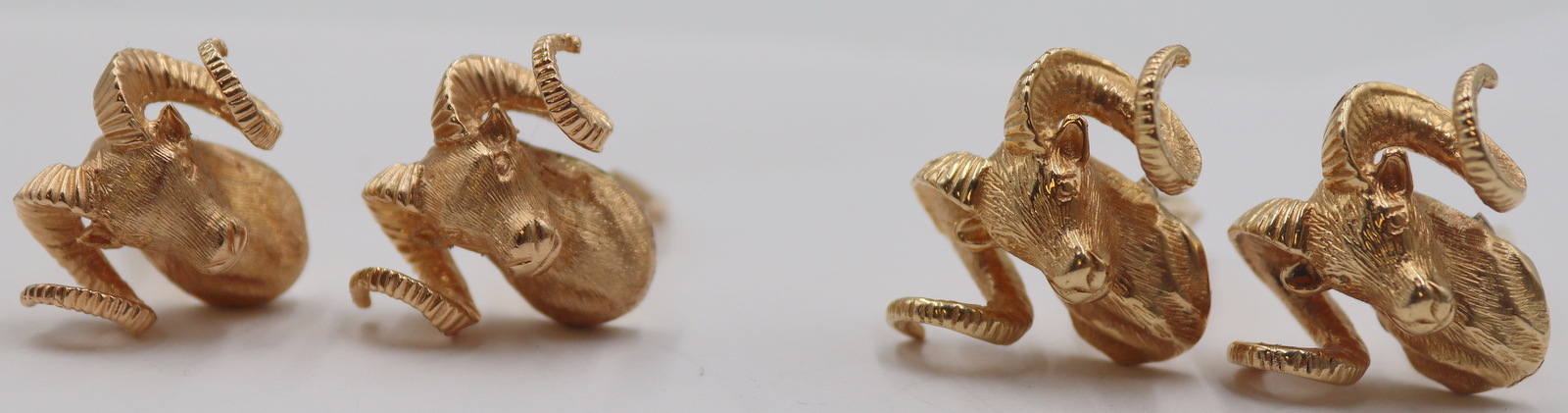 JEWELRY. (2) PAIRS OF GOLD