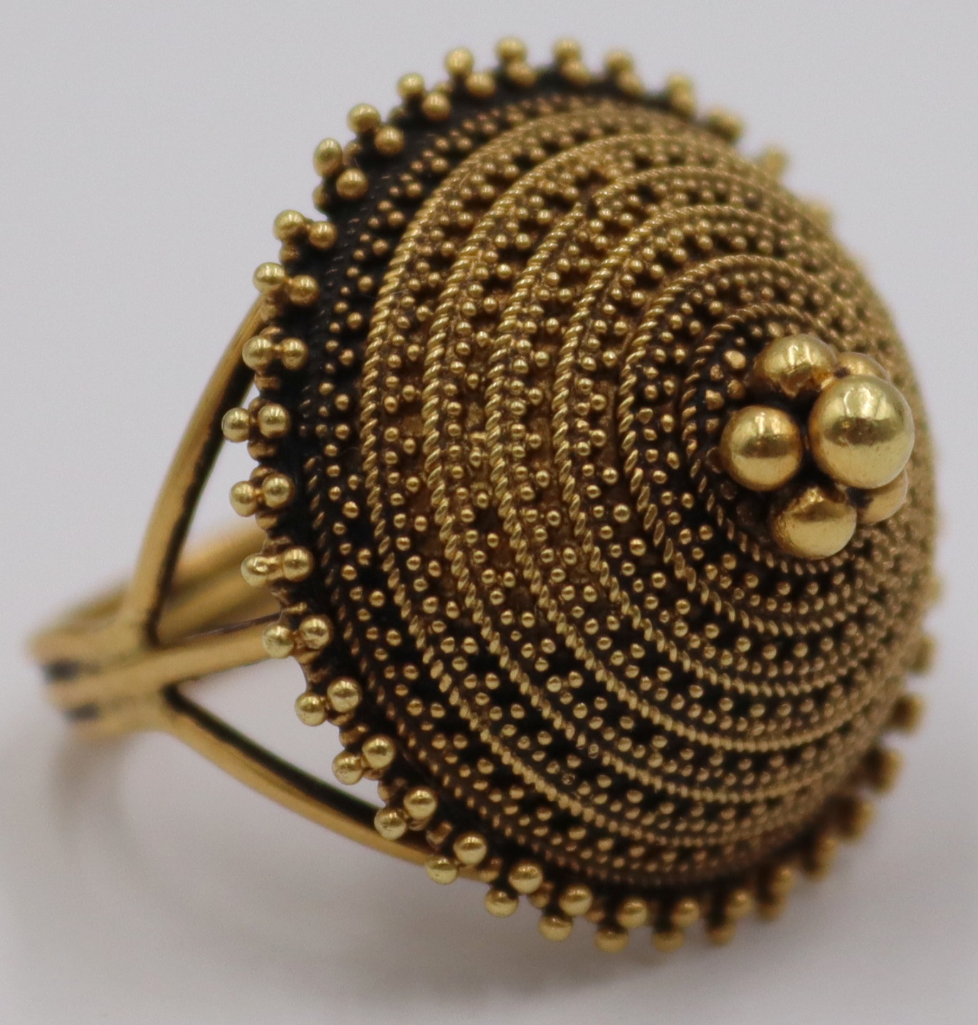 JEWELRY. 21KT GOLD ETRUSCAN REVIVAL