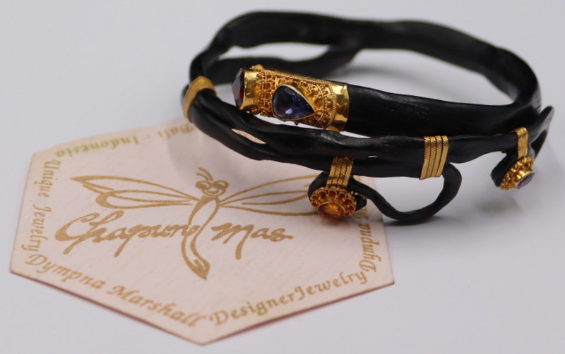 JEWELRY. 22KT GOLD, COLORED GEM AND