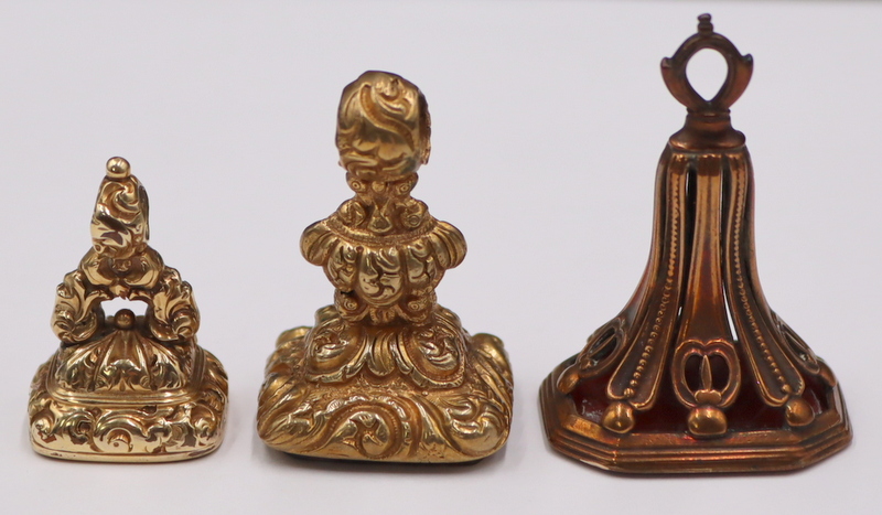 JEWELRY. (3) ANTIQUE/VINTAGE GOLD