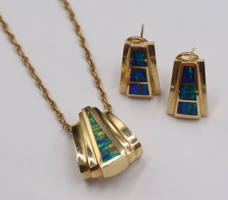 JEWELRY. 3 PC. 14KT GOLD AND OPAL