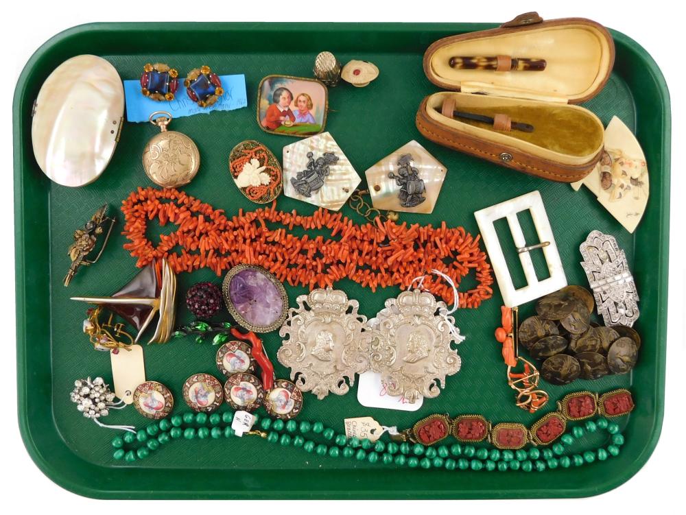 JEWELRY: 30+ PIECES OF COSTUME