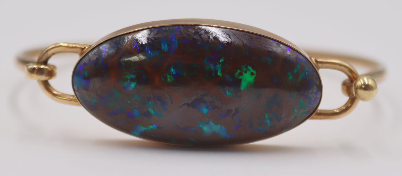 JEWELRY. 9CT GOLD AND OPAL