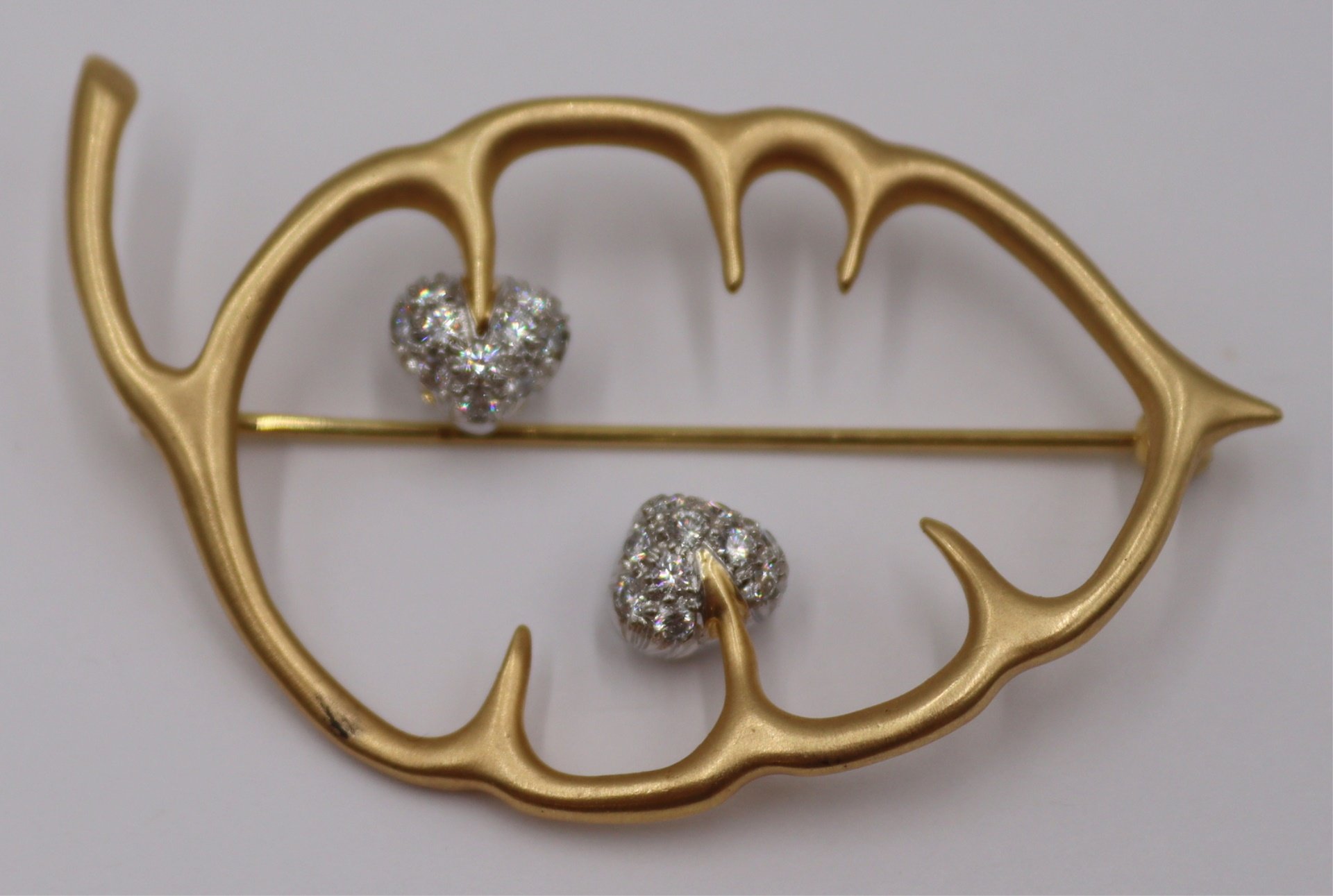 JEWELRY. ANGELA CUMMINGS 18KT