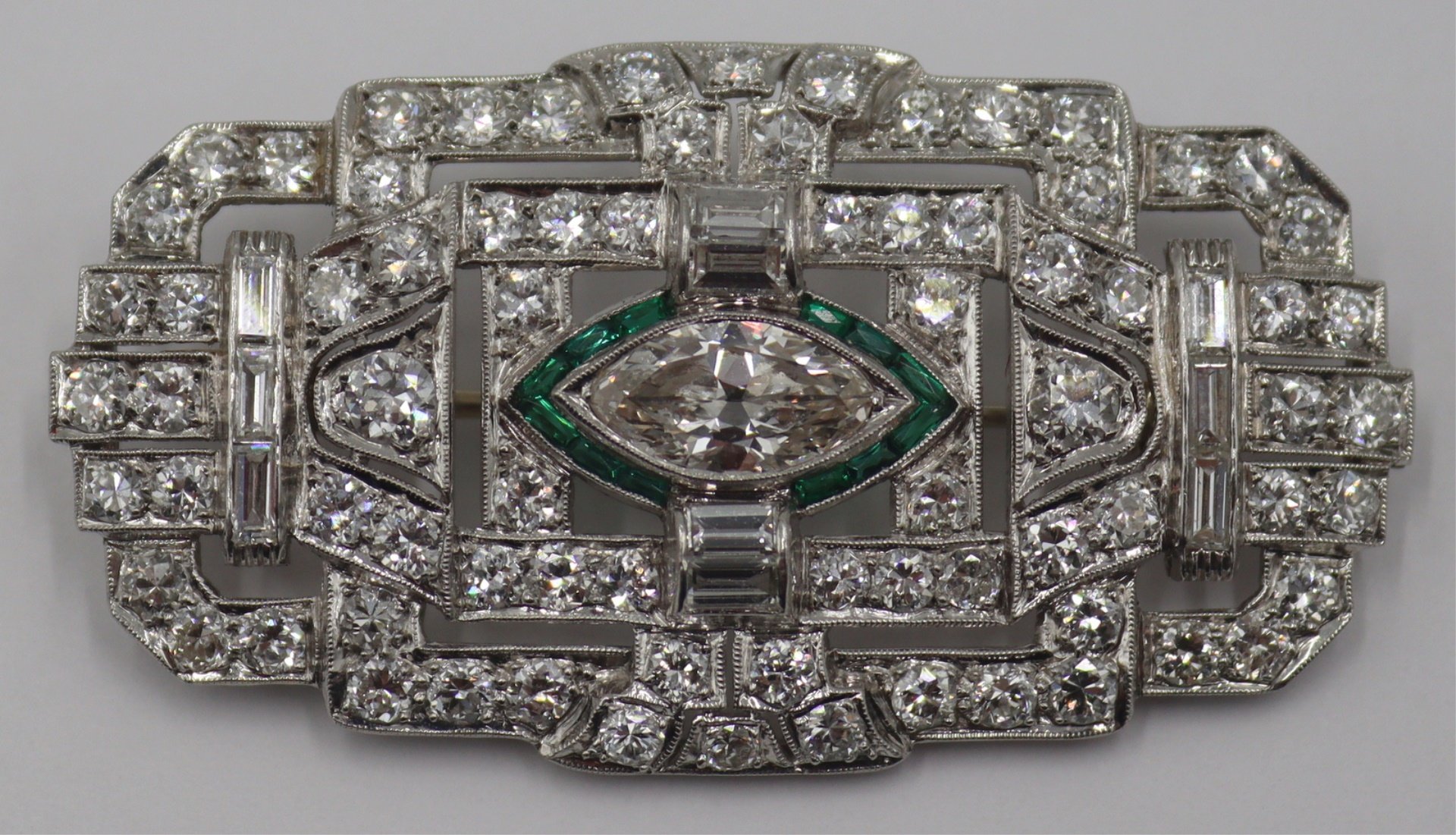 JEWELRY. ART DECO DIAMOND AND