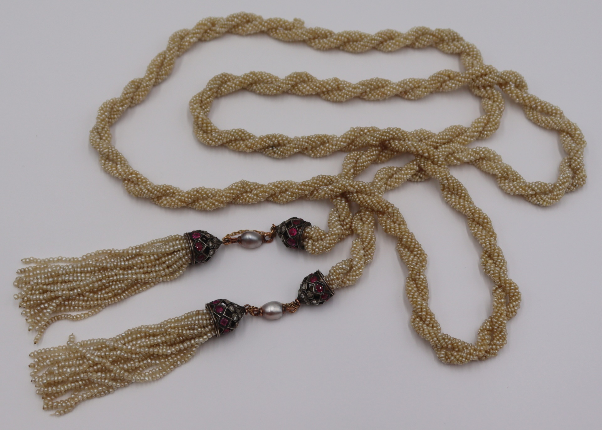 JEWELRY. ART DECO SEED PEARL ROPE