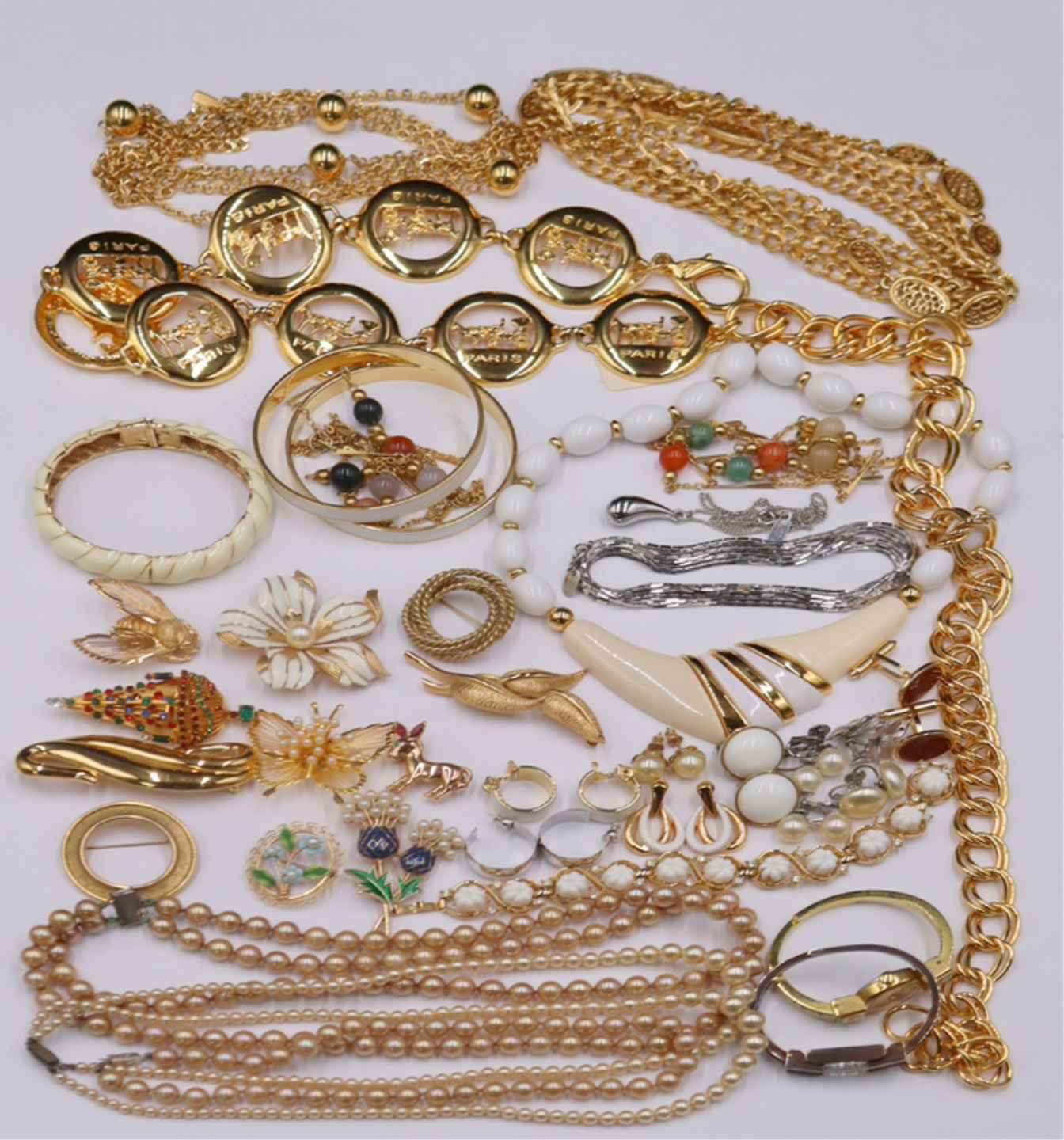 JEWELRY. ASSORTED COSTUME JEWELRY