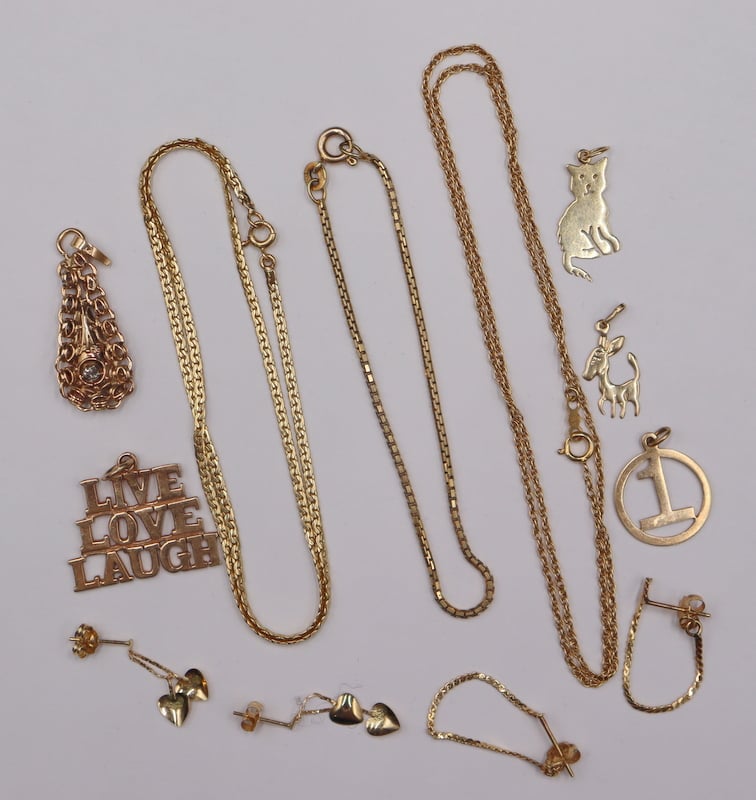 JEWELRY. ASSORTED GOLD JEWELRY