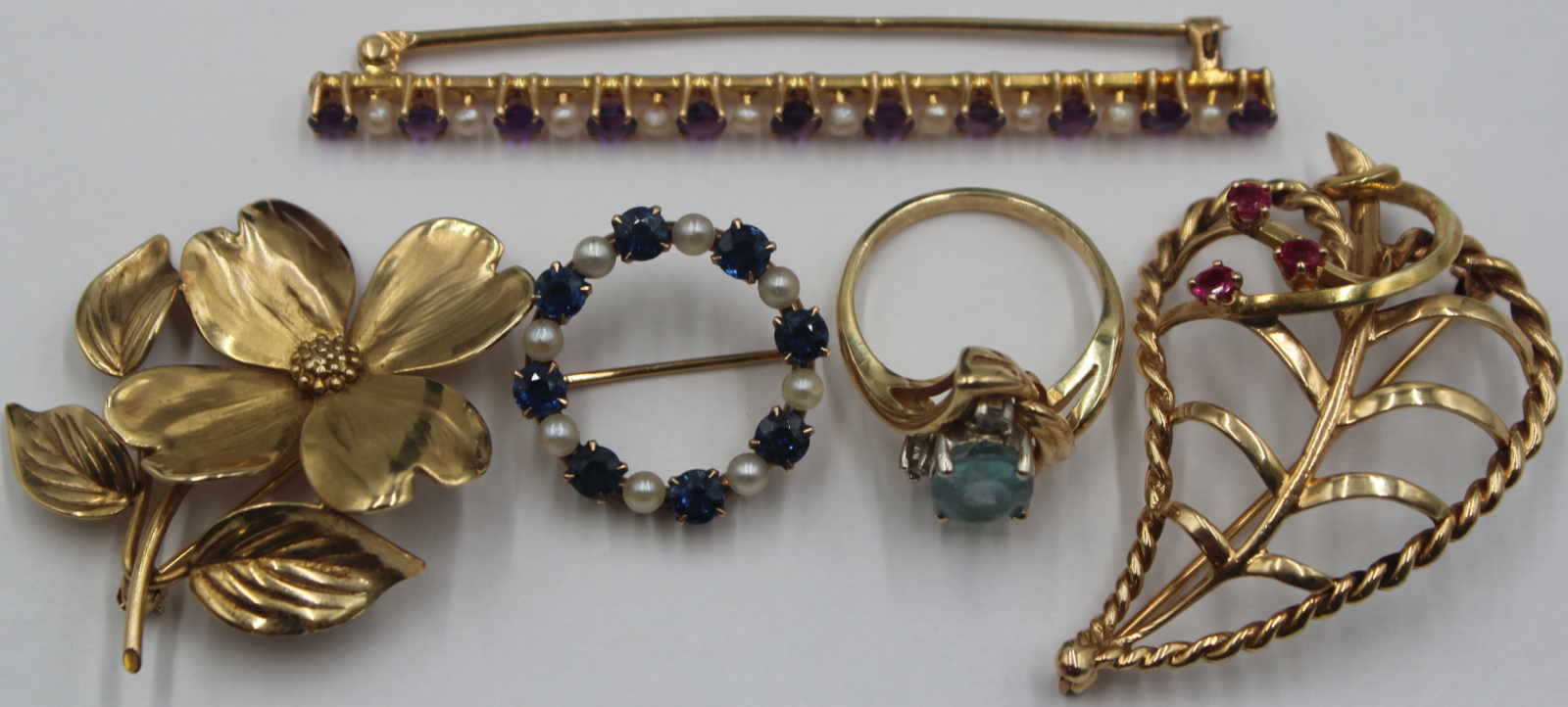 JEWELRY. ASSORTED GROUPING OF