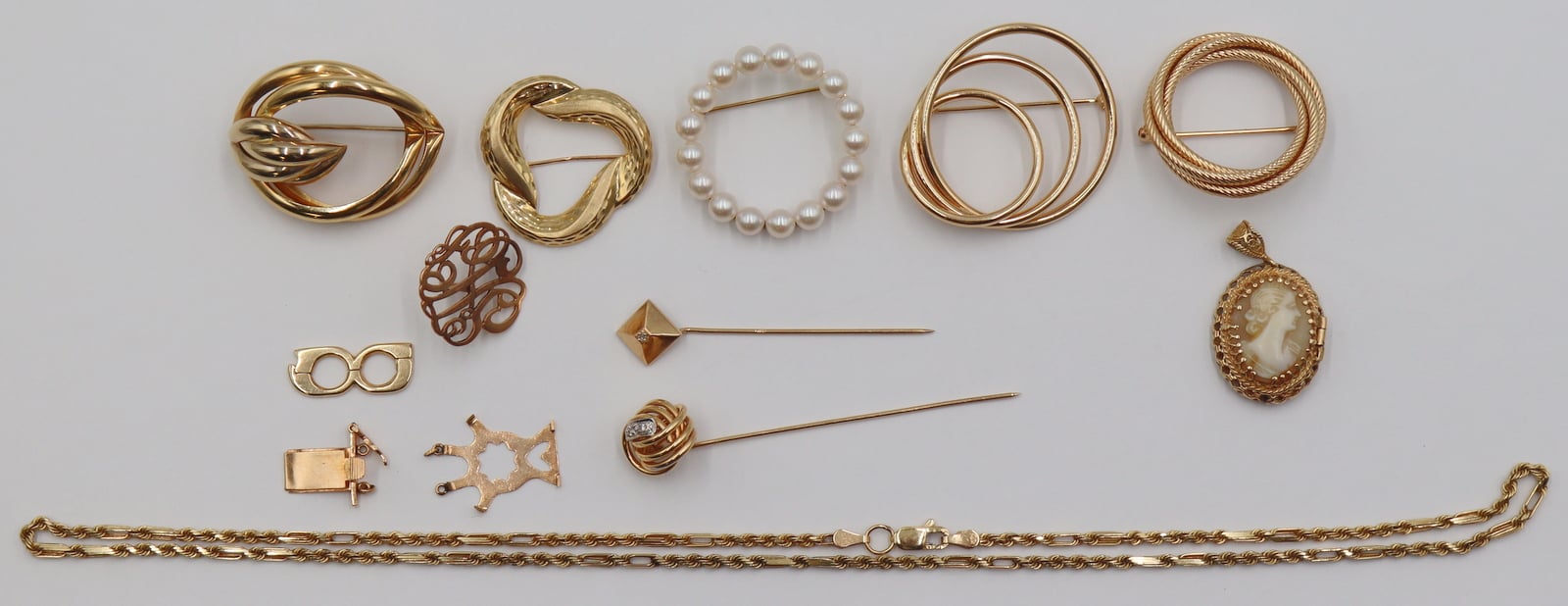 JEWELRY. ASSORTED GROUPING OF