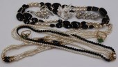 JEWELRY. ASSORTED GROUPING OF