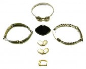 Jewelry: black diamond-shaped