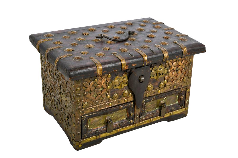 JEWELRY BOXwith mounted gilt