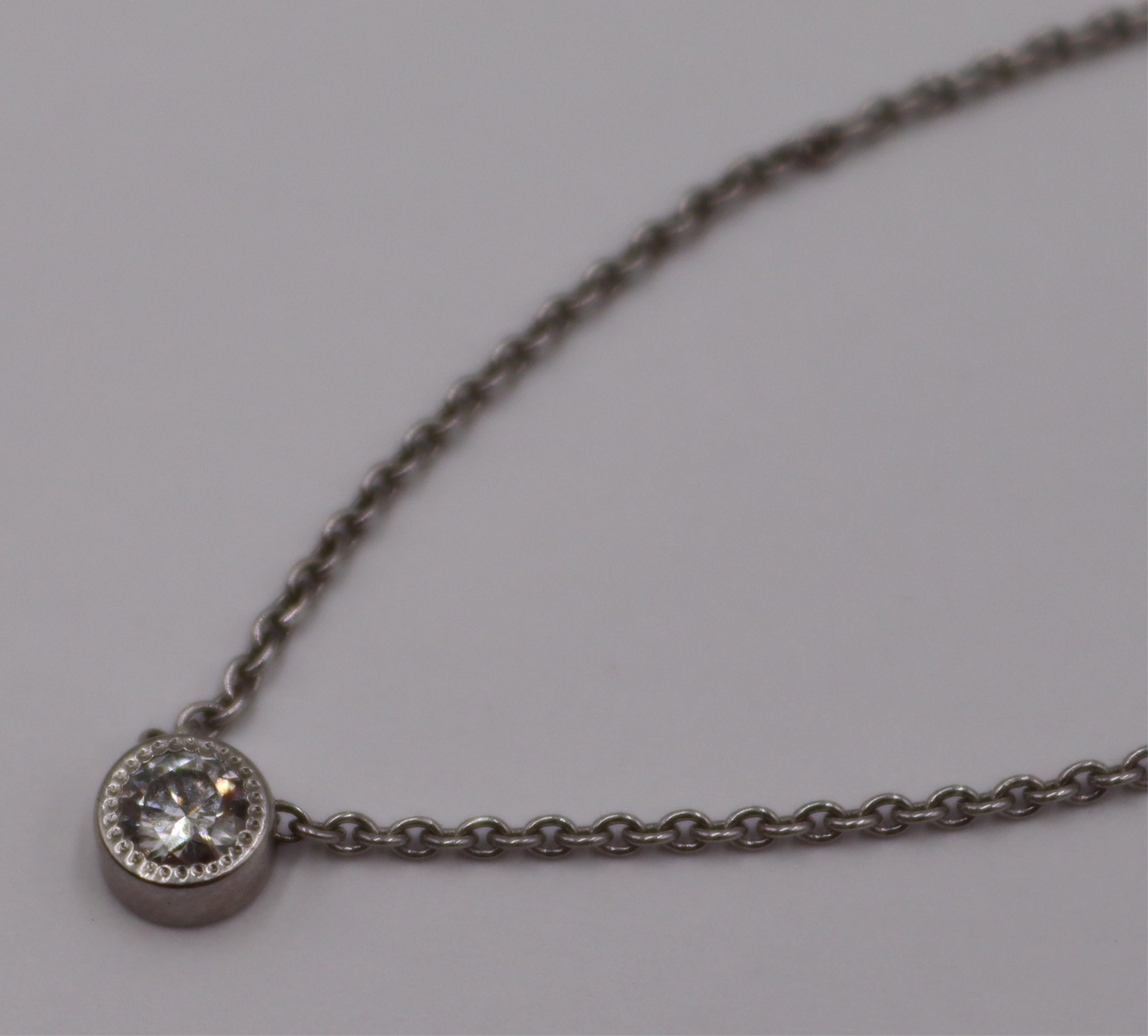 JEWELRY. DE BEERS 18KT GOLD AND