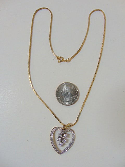 JEWELRY. DIAMOND HEART