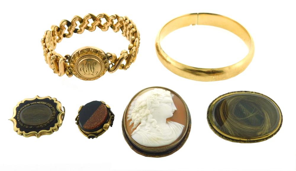 JEWELRY: FIVE PIECES OF TESTED