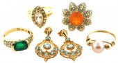 JEWELRY: FIVE YELLOW GOLD PIEC