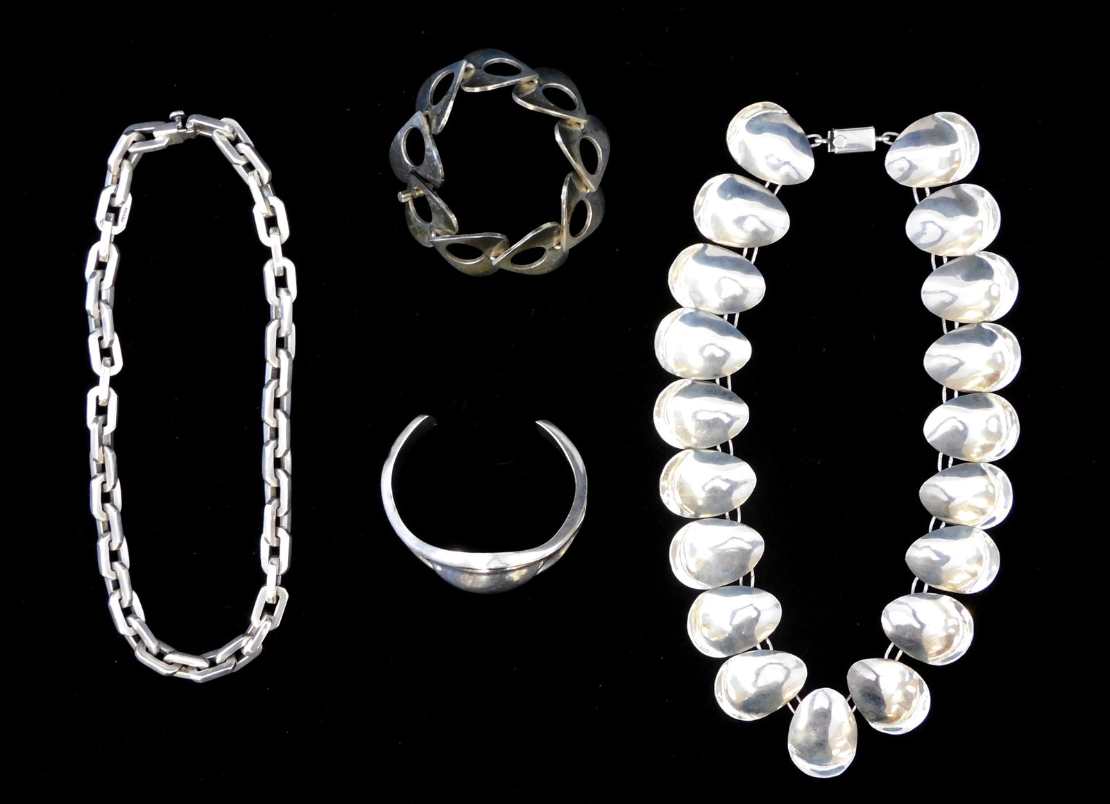 JEWELRY: FOUR CONTEMPORARY STYLE